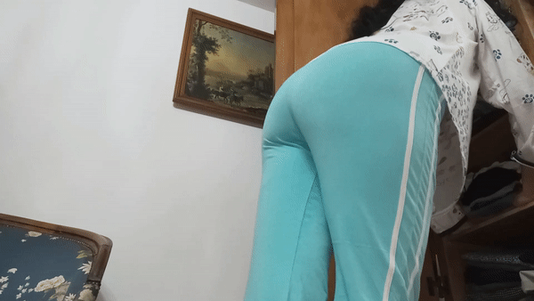  MILF Caught while cleaning the closet
